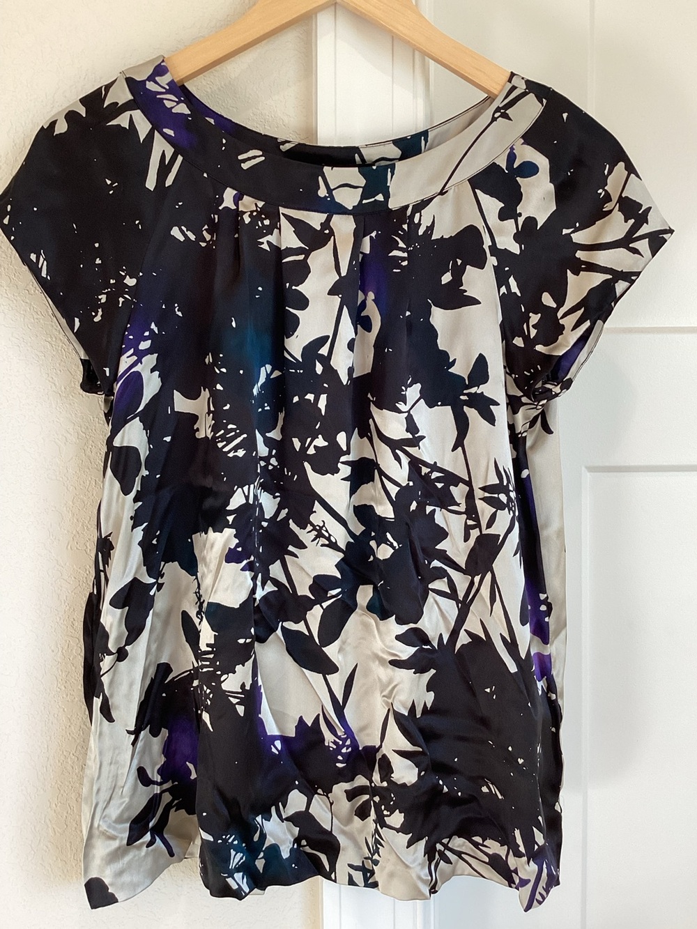 Theory Silk Short Sleeve Gathered Blouse Natasha Boat Neck Small Black Blue